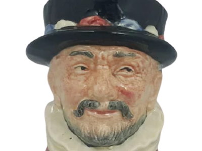 Mini_Royal_Doulton_Jug_Beefeater_Value - How to get the value of Royal Doulton Jugs