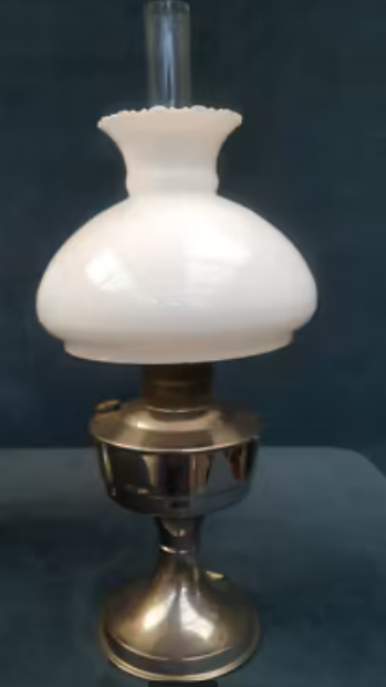 Vintage Aladin Paraffin/Oil Lamp for sale in Plumstead